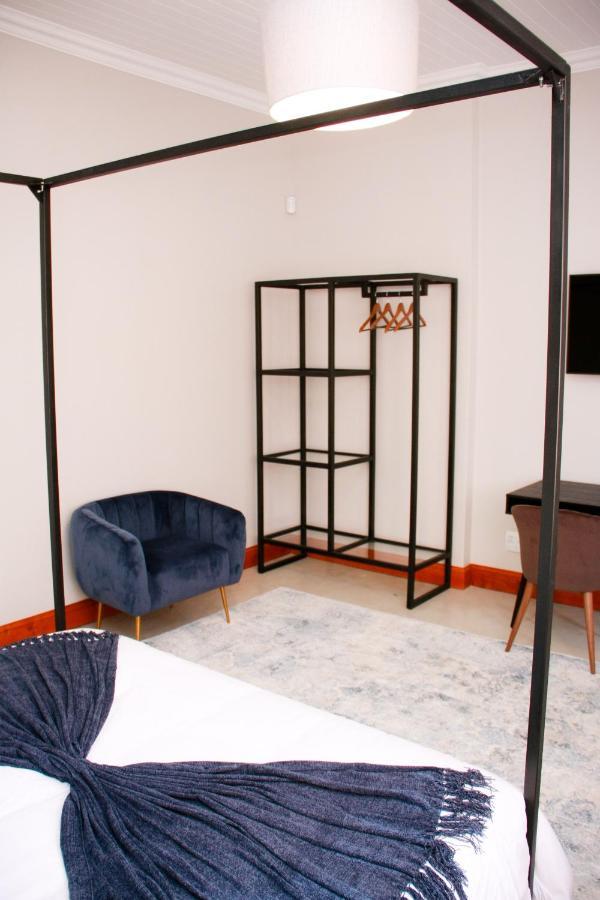 Uitsig Boutique *