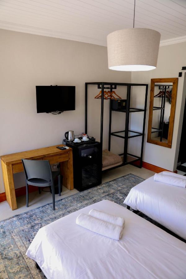 Uitsig Boutique *